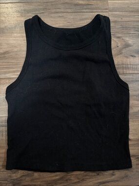 Black Women's Ribbed Cropped Tank Top